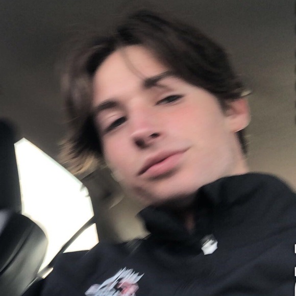 Meet your Posher, Nick - Picture 3 of 3